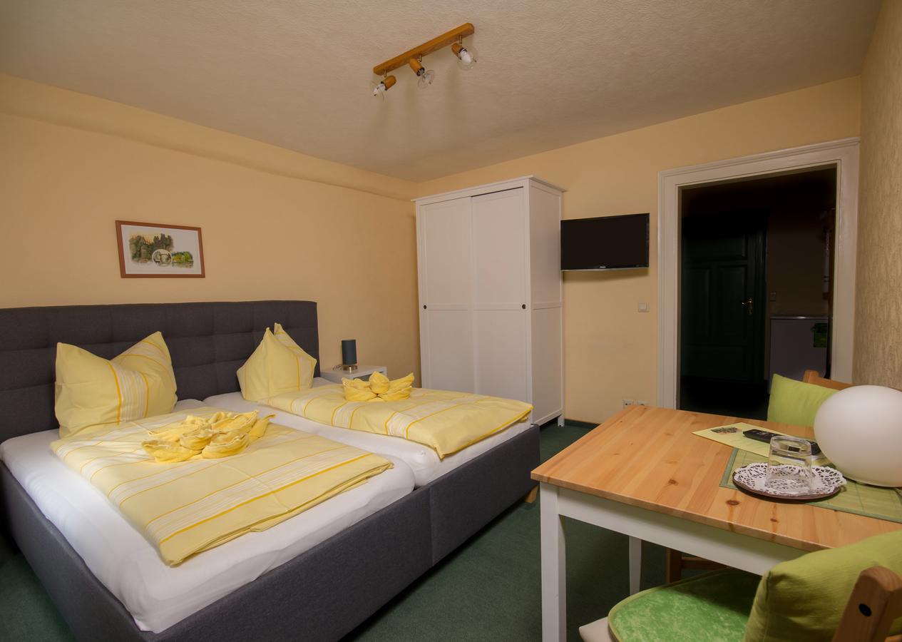 Pension Immergruen Kurort Jonsdorf Luaran gambar